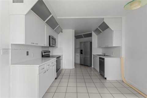 Copropriété à vendre à Aventura, Floride: 3 chambres, 181.16 m2 № 1270952 - photo 21