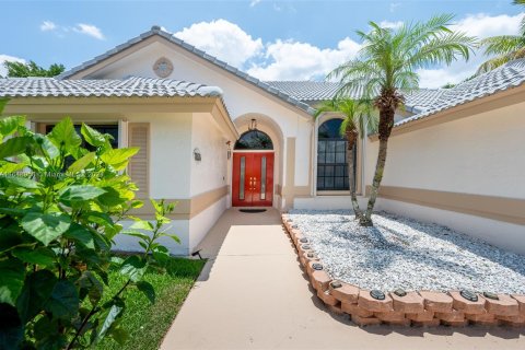 Villa ou maison à vendre à Tamarac, Floride: 4 chambres, 228.35 m2 № 1331822 - photo 21