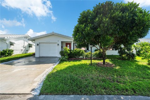 Villa ou maison à vendre à Boynton Beach, Floride: 2 chambres, 122.35 m2 № 1409434 - photo 1