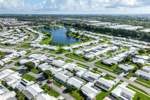 Villa ou maison à vendre à Boynton Beach, Floride: 2 chambres, 122.35 m2 № 1409434 - photo 27