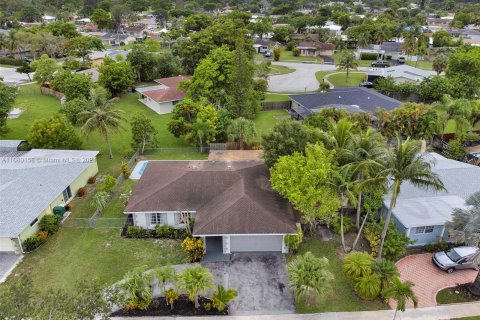 Villa ou maison à vendre à Tamarac, Floride: 3 chambres, 158.4 m2 № 1409433 - photo 26