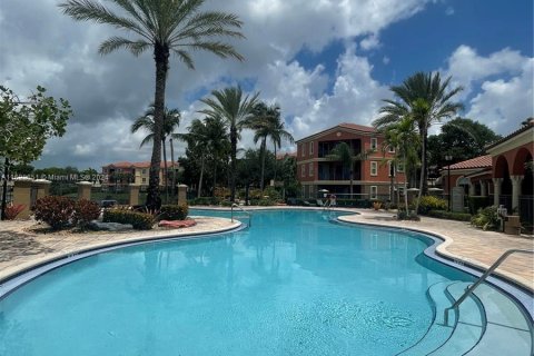 Condominio en venta en Miramar, Florida, 2 dormitorios, 103.86 m2 № 1292060 - foto 2