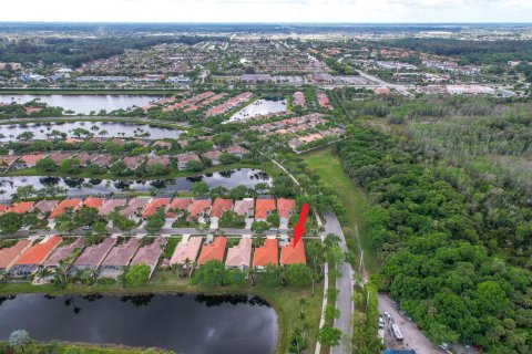 Villa ou maison à vendre à West Palm Beach, Floride: 4 chambres, 185.9 m2 № 1079567 - photo 30
