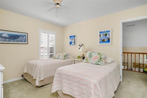 House in Naples, Florida 3 bedrooms, 194.72 sq.m. № 1296320 - photo 27