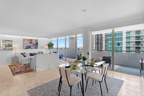 Condominio en venta en Miami, Florida, 2 dormitorios, 121.14 m2 № 1395969 - foto 9