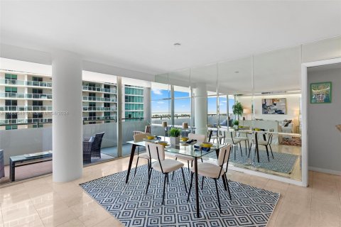 Copropriété à vendre à Miami, Floride: 2 chambres, 121.14 m2 № 1395969 - photo 8