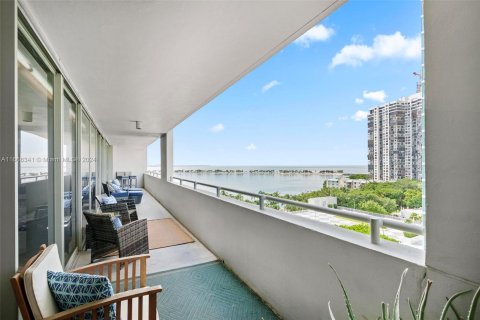 Copropriété à vendre à Miami, Floride: 2 chambres, 121.14 m2 № 1395969 - photo 19