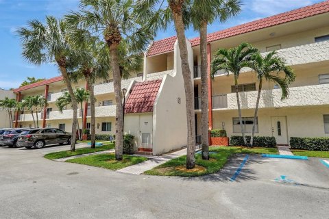 Condo in Pembroke Pines, Florida, 2 bedrooms  № 1206444 - photo 30