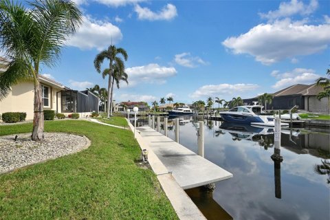 Villa ou maison à vendre à Punta Gorda, Floride: 3 chambres, 294.04 m2 № 1056408 - photo 19