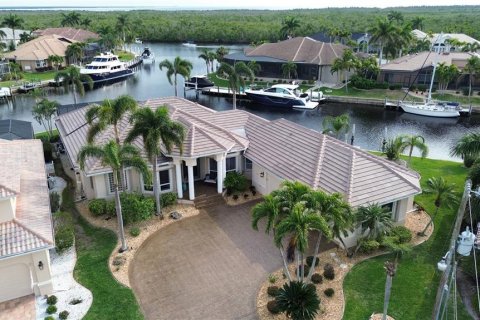 Villa ou maison à vendre à Punta Gorda, Floride: 3 chambres, 294.04 m2 № 1056408 - photo 29