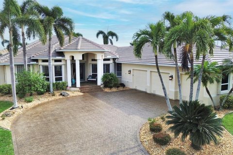 Villa ou maison à vendre à Punta Gorda, Floride: 3 chambres, 294.04 m2 № 1056408 - photo 28