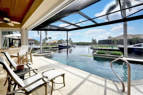 Villa ou maison à vendre à Punta Gorda, Floride: 3 chambres, 294.04 m2 № 1056408 - photo 10