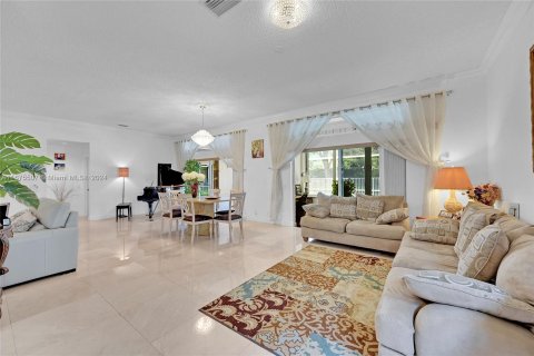 Villa ou maison à vendre à Weston, Floride: 3 chambres, 194.26 m2 № 1401186 - photo 6