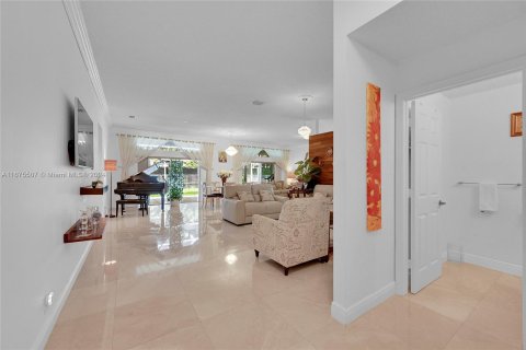 Villa ou maison à vendre à Weston, Floride: 3 chambres, 194.26 m2 № 1401186 - photo 2