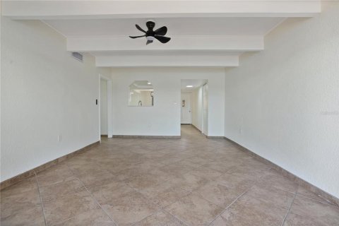 Condominio en venta en Orlando, Florida, 3 dormitorios, 119.94 m2 № 1036856 - foto 9