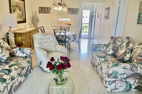 Condo in Lauderdale Lakes, Florida, 1 bedroom  № 1027062 - photo 21