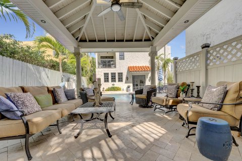 Villa ou maison à vendre à West Palm Beach, Floride: 4 chambres, 298.22 m2 № 1027098 - photo 12