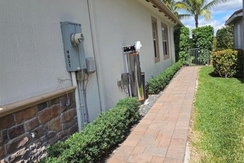 Villa ou maison à louer à Parkland, Floride: 4 chambres, 300.82 m2 № 1027061 - photo 23