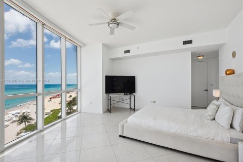 Condo in Sunny Isles Beach, Florida, 3 bedrooms  № 1409004 - photo 15