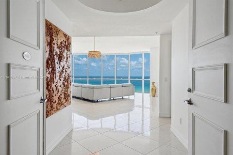 Condo in Sunny Isles Beach, Florida, 3 bedrooms  № 1409004 - photo 4