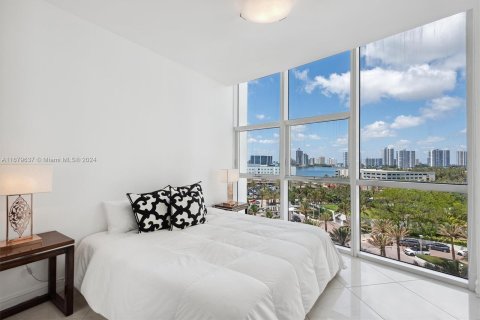 Condo in Sunny Isles Beach, Florida, 3 bedrooms  № 1409004 - photo 19