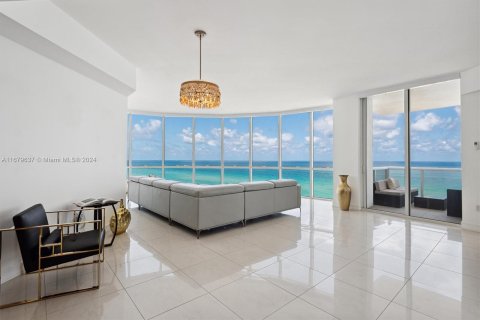 Condo in Sunny Isles Beach, Florida, 3 bedrooms  № 1409004 - photo 5