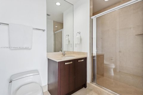 Condo in Sunny Isles Beach, Florida, 3 bedrooms  № 1409004 - photo 20