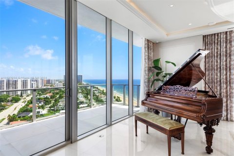 Condo in Fort Lauderdale, Florida, 5 bedrooms  № 1271032 - photo 9