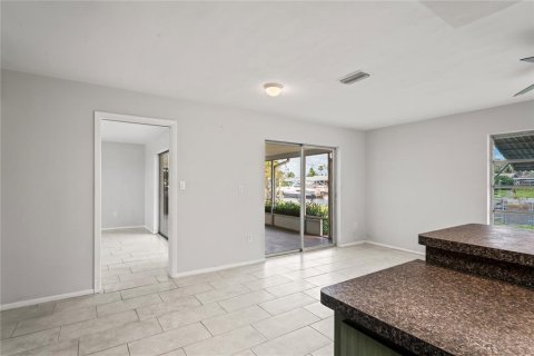 Villa ou maison à vendre à New Port Richey, Floride: 2 chambres, 158.86 m2 № 1254936 - photo 29