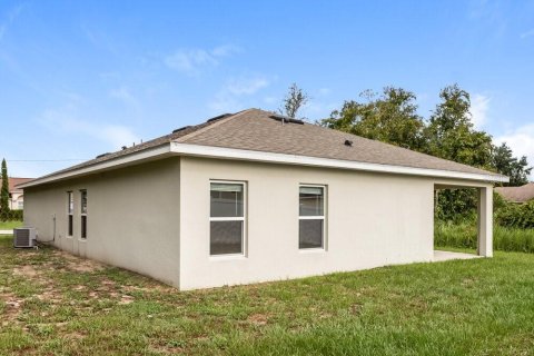 Villa ou maison à louer à Kissimmee, Floride: 4 chambres, 154.31 m2 № 1339773 - photo 16