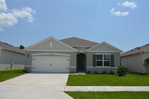 House in Zellwood, Florida 4 bedrooms, 169.83 sq.m. № 1339740 - photo 1