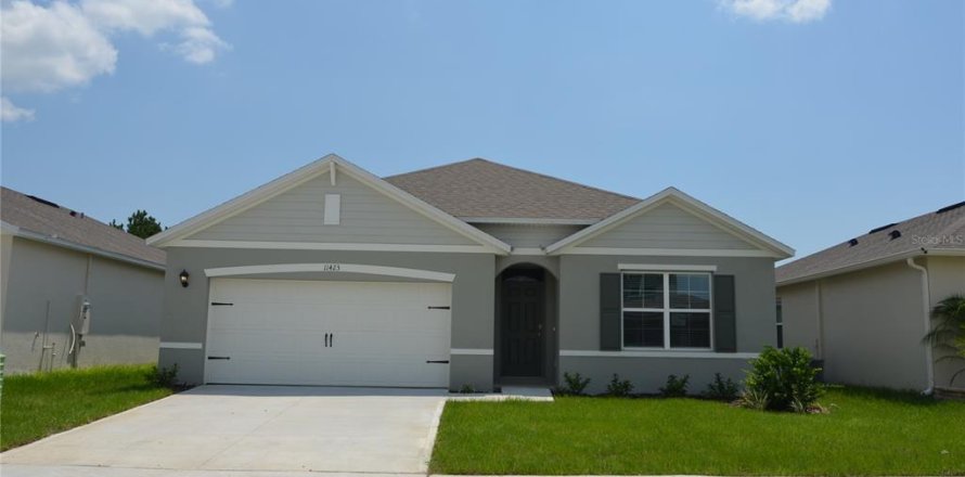 House in Zellwood, Florida 4 bedrooms, 169.83 sq.m. № 1339740