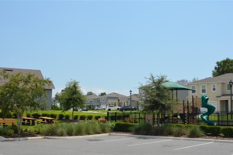 Villa ou maison à louer à Zellwood, Floride: 4 chambres, 169.83 m2 № 1339740 - photo 20