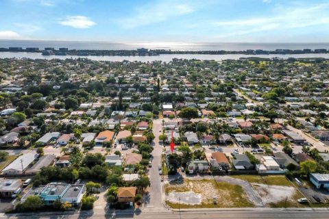 Propiedad comercial en venta en Lake Worth, Florida, 180.42 m2 № 1060224 - foto 2