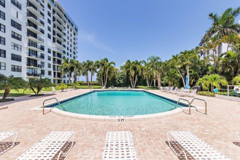 Condo in West Palm Beach, Florida, 2 bedrooms  № 1060267 - photo 8