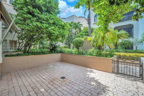 Condo in Sunrise, Florida, 2 bedrooms  № 1295210 - photo 20