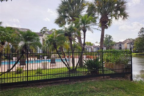 Condo in Orlando, Florida, 1 bedroom  № 1385524 - photo 12