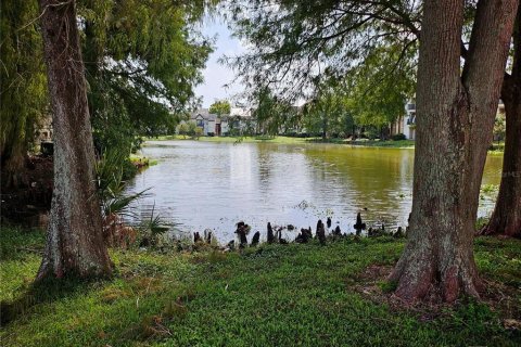 Condo in Orlando, Florida, 1 bedroom  № 1385524 - photo 11