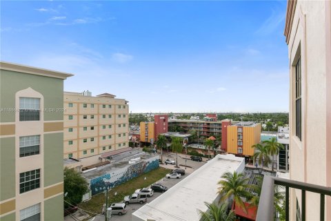 Condominio en venta en Hollywood, Florida, 2 dormitorios, 95.6 m2 № 1354552 - foto 27