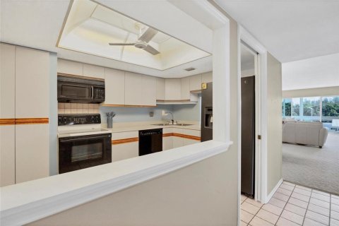 Copropriété à louer à Sarasota, Floride: 2 chambres, 108.88 m2 № 1340609 - photo 14