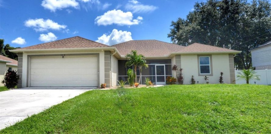 House in North Port, Florida 3 bedrooms, 160.72 sq.m. № 1340617