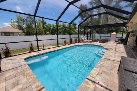 Casa en venta en North Port, Florida, 3 dormitorios, 160.72 m2 № 1340617 - foto 2