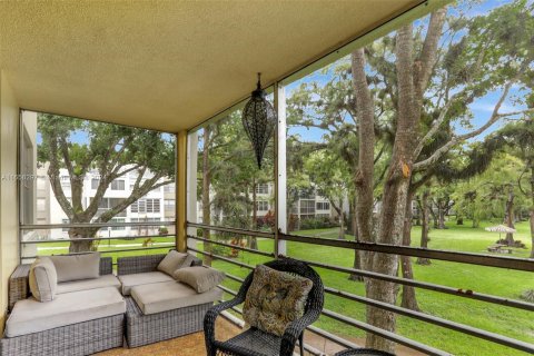 Condo in Lauderdale Lakes, Florida, 2 bedrooms  № 1360564 - photo 20