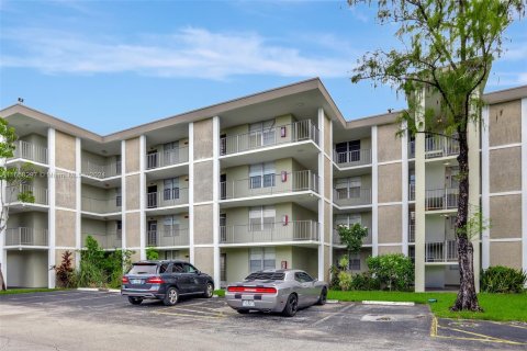 Condominio en venta en Lauderdale Lakes, Florida, 2 dormitorios, 89.19 m2 № 1360564 - foto 21