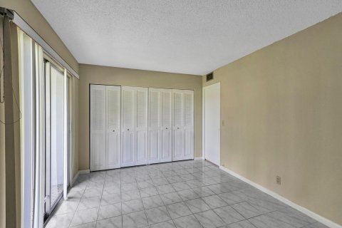 Condo in Boca Raton, Florida, 1 bedroom  № 1226668 - photo 11