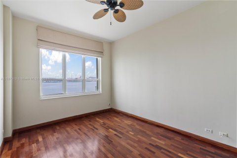 Condominio en venta en Miami, Florida, 2 dormitorios, 152.36 m2 № 1059341 - foto 25