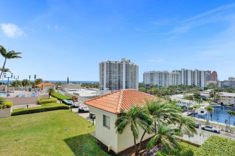 Condo in Fort Lauderdale, Florida, 1 bedroom  № 1043108 - photo 20