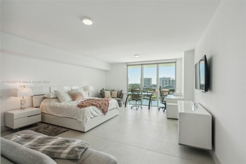 Condominio en venta en Sunny Isles Beach, Florida, 2 dormitorios, 162.86 m2 № 1046990 - foto 24