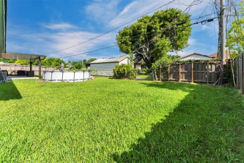 Villa ou maison à vendre à Cutler Bay, Floride: 3 chambres, 184.88 m2 № 1329376 - photo 29