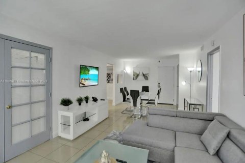 Copropriété à vendre à Miami Beach, Floride: 2 chambres, 89.19 m2 № 1206194 - photo 24